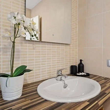 Estudio Nice Stay Dos Aceras Málaga Buitenkant foto